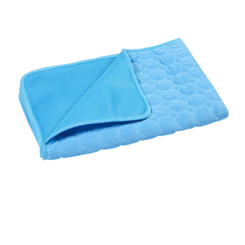 Dog Cooling Mat – Breathable Ice Silk Cooling Pad for Dogs